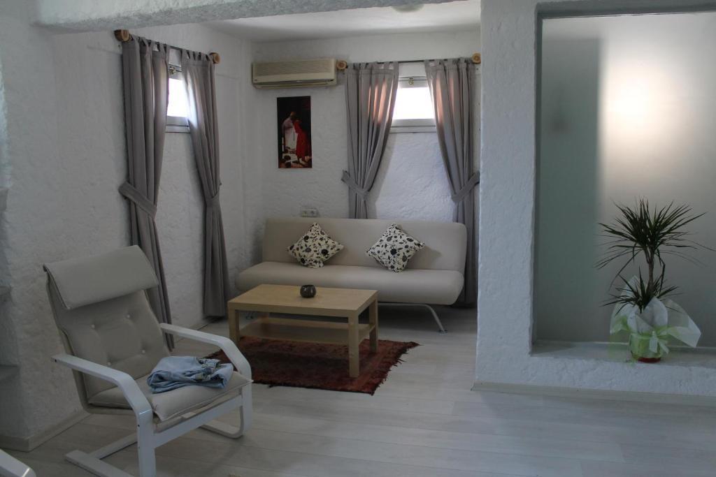 Bizim Ev Hotel (Adults Only) Αλακάτι Δωμάτιο φωτογραφία